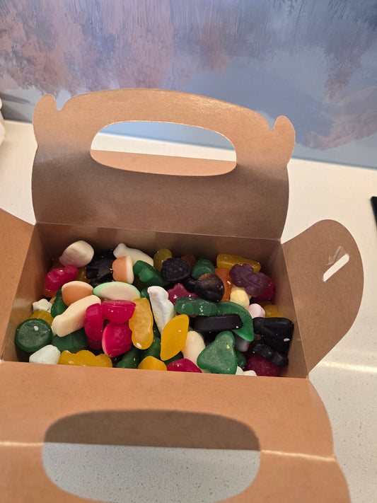 Gift Box of 1kg of Lollies